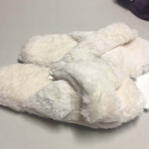 Bedroom slippers - Picture 3 of 3